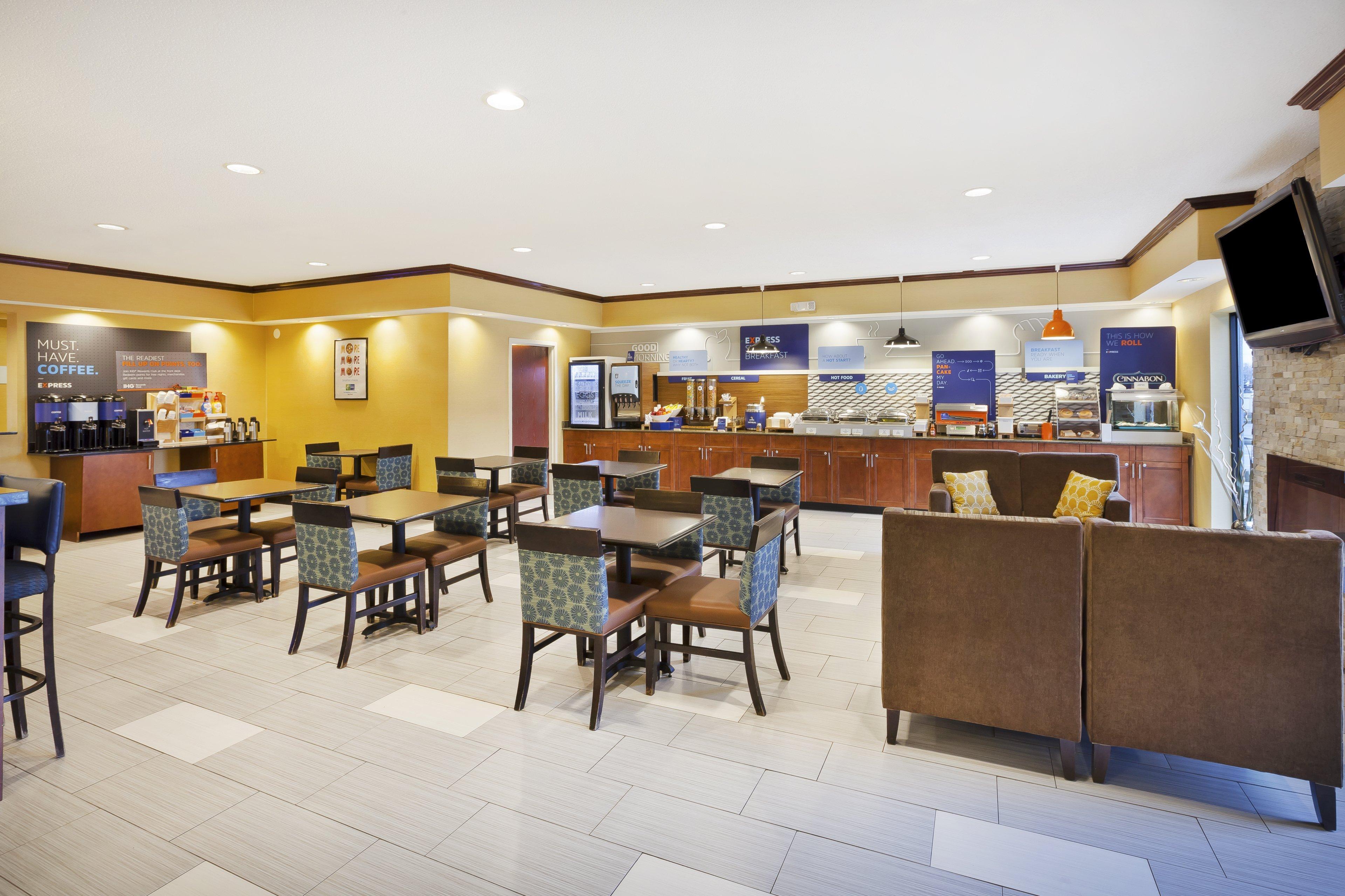 Holiday Inn Express Hotel & Suites Circleville By Ihg Exterior photo