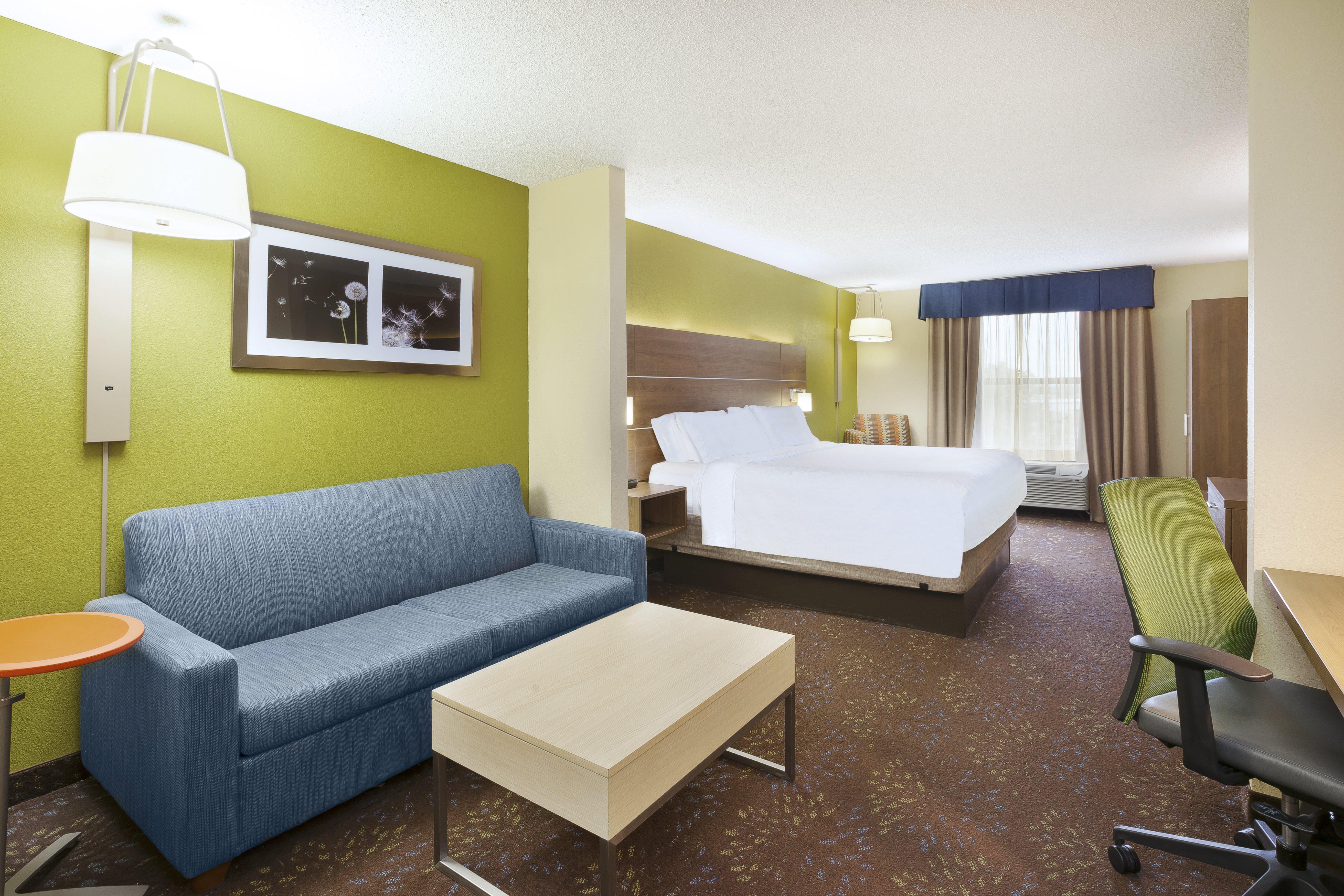 Holiday Inn Express Hotel & Suites Circleville By Ihg Exterior photo