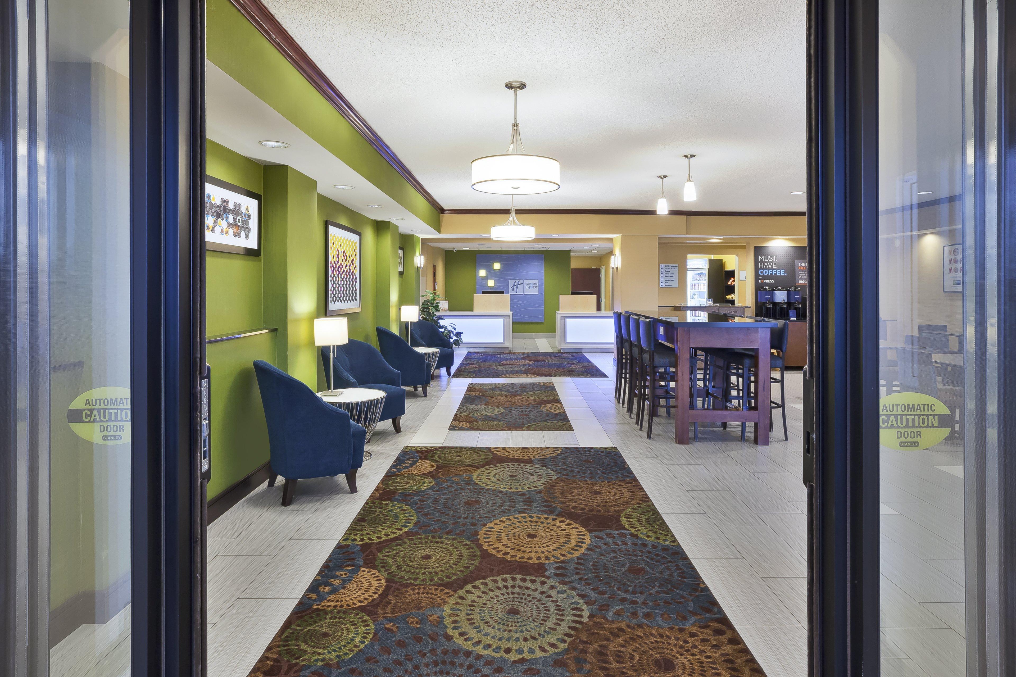Holiday Inn Express Hotel & Suites Circleville By Ihg Exterior photo