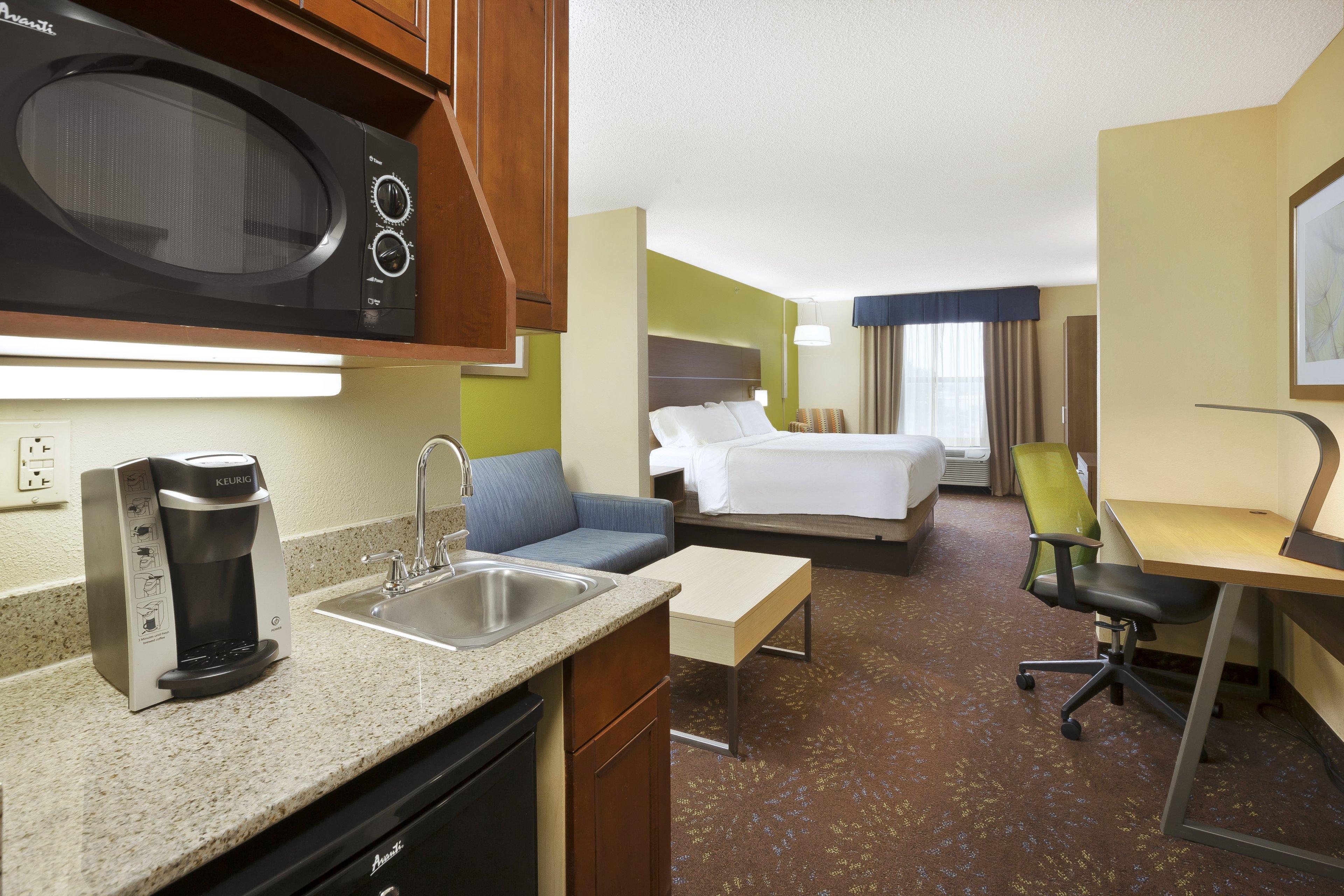 Holiday Inn Express Hotel & Suites Circleville By Ihg Exterior photo