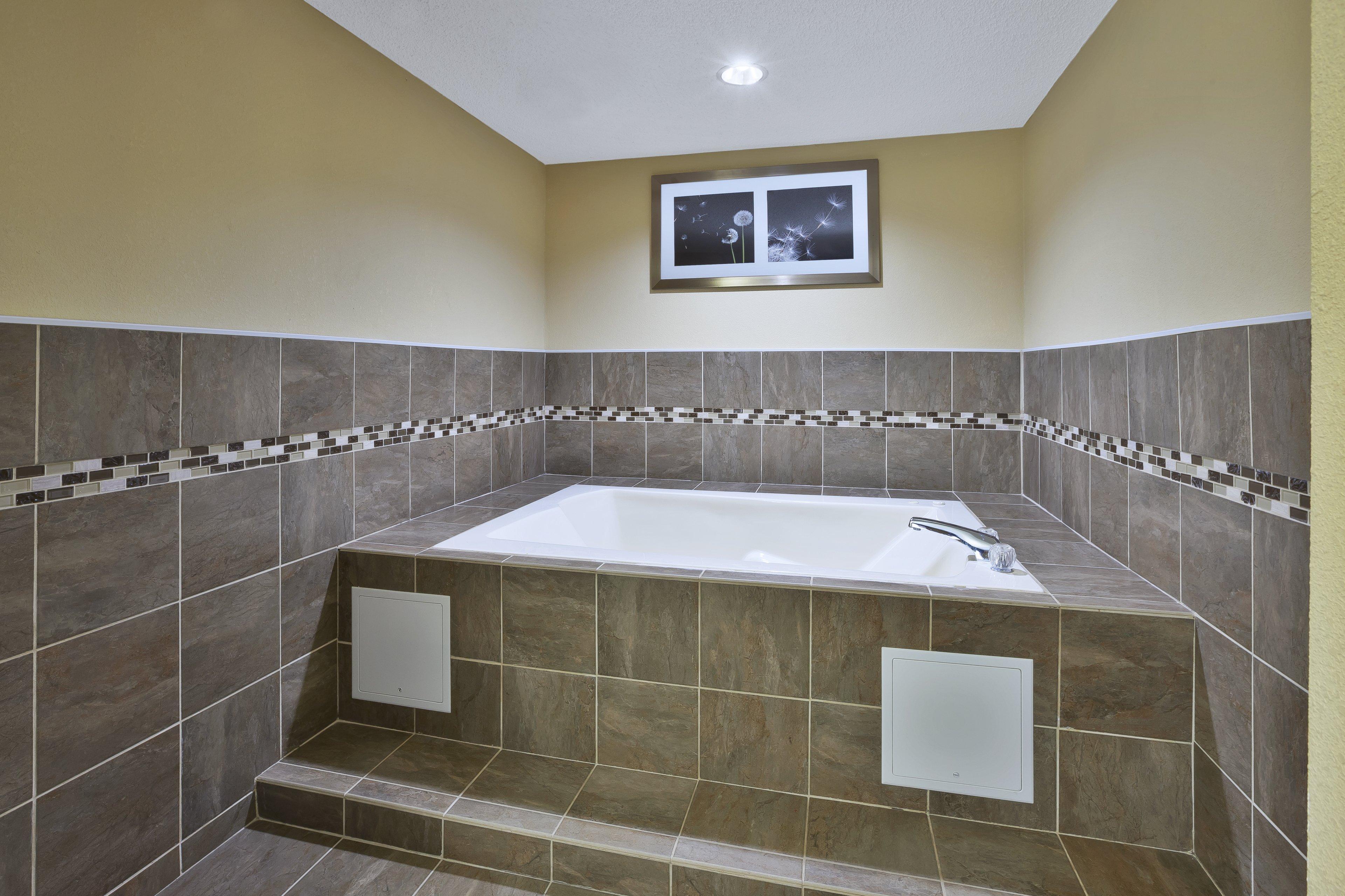Holiday Inn Express Hotel & Suites Circleville By Ihg Exterior photo