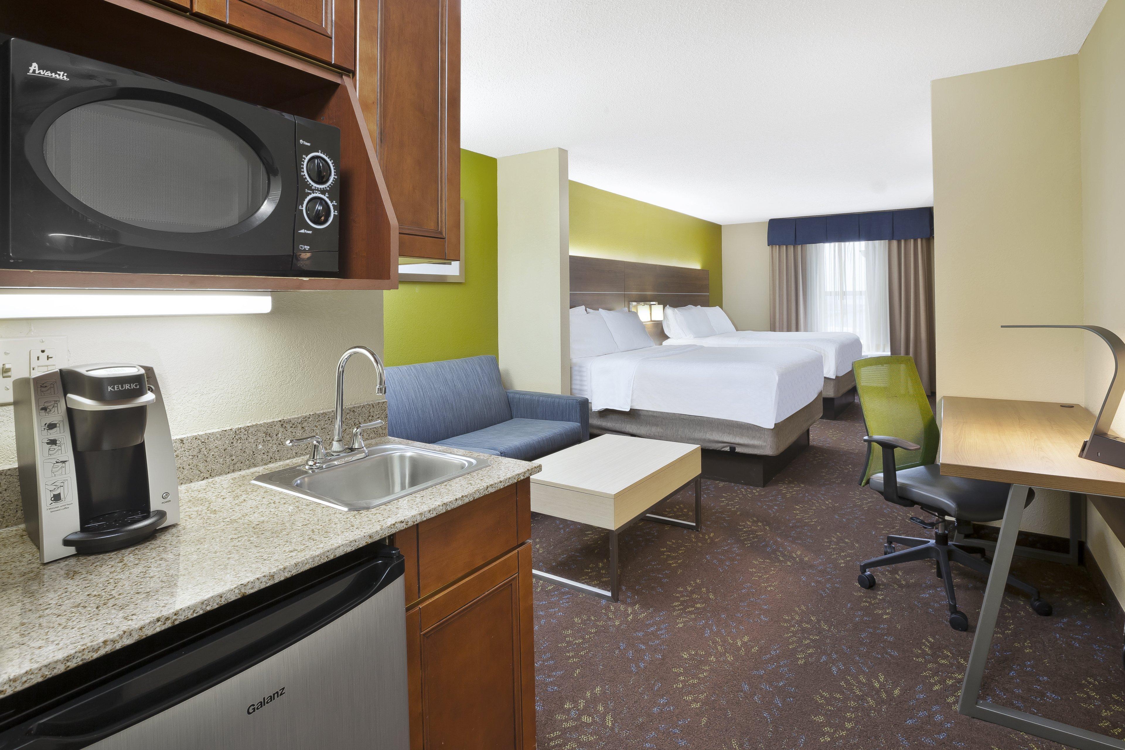 Holiday Inn Express Hotel & Suites Circleville By Ihg Exterior photo